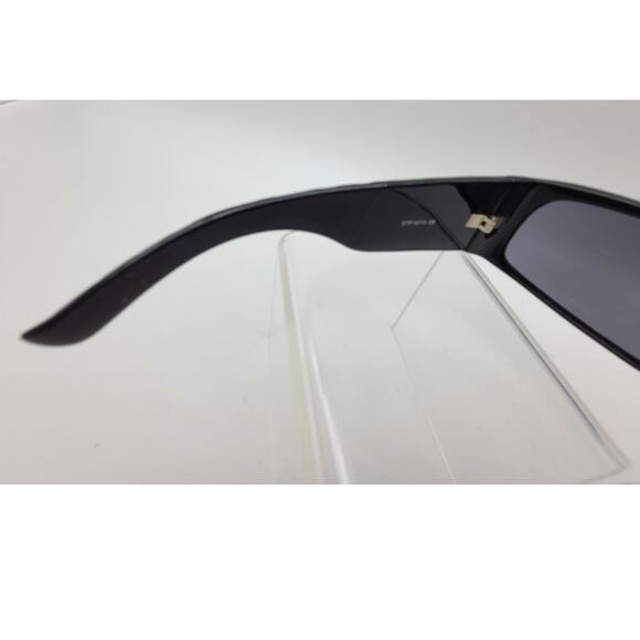 Coach Black and Gray Sunglasses - Picture 7 of 10